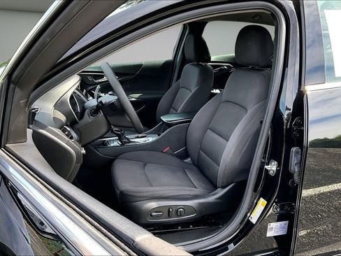 Used 2022 Chevrolet Malibu LT FWD image 21