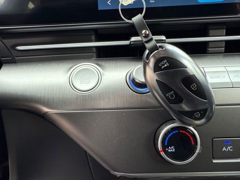 New 2026 Hyundai Kona SE image 30