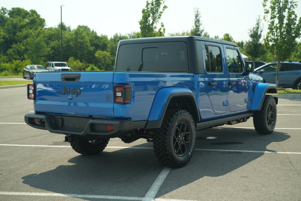 New 2026 Jeep Gladiator Sport AWD/4WD image 7