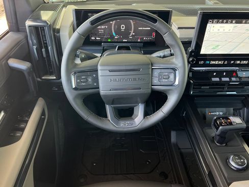 New 2026 GMC Hummer EV 4x4 Crew Cab image 12
