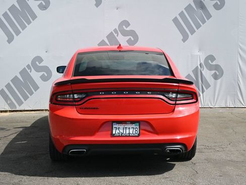 Used 2016 Dodge Charger SXT w/ Blacktop Package RWD image 5
