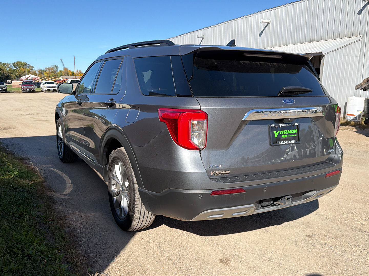 Used 2024 Ford Explorer XLT w/ Equipment Group 202A AWD/4WD image 4