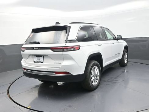 Used 2026 Jeep Grand Cherokee Laredo X AWD/4WD image 9