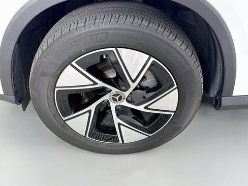 Used 2024 Mercedes-Benz GLC 300 image 29