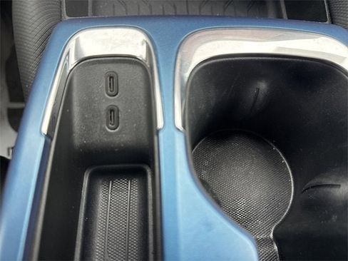 New 2025 Chevrolet Equinox EV LT image 31