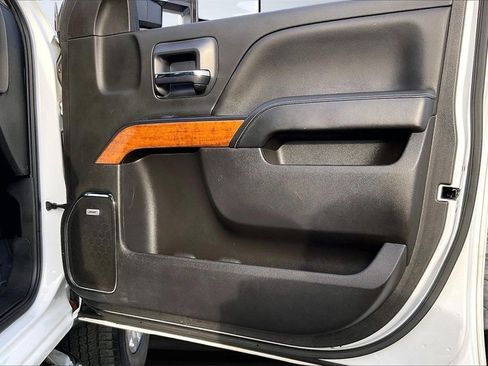 Used 2019 Chevrolet Silverado 3500 High Country w/ Duramax Plus Package image 25