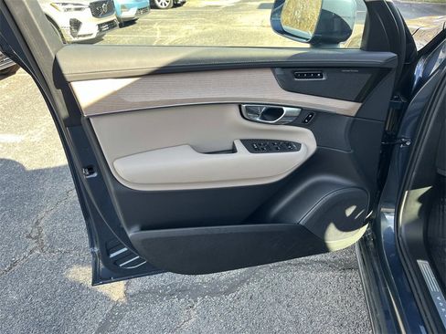 Used 2025 Volvo XC90 T8 Plus w/ Protection Package Premier image 25