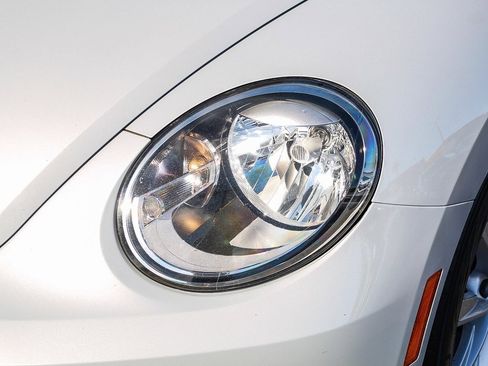 Used 2017 Volkswagen Beetle 1.8T SE image 5