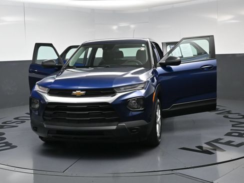 Used 2023 Chevrolet TrailBlazer LS FWD image 22