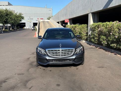 Used 2015 Mercedes-Benz C 300 4MATIC Sedan image 4