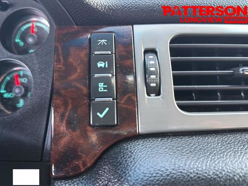 Used 2012 GMC Yukon Denali RWD image 11