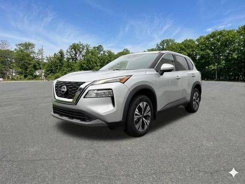 Used 2023 Nissan Rogue SV AWD/4WD image 4