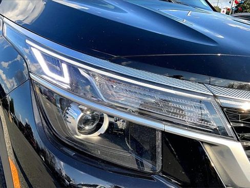 Used 2023 Kia Seltos EX image 31