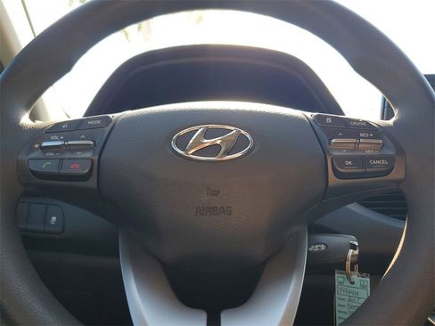 Used 2018 Hyundai Elantra GT image 20