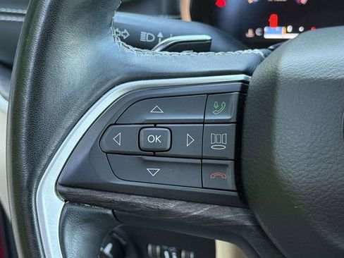 Used 2021 Jeep Grand Cherokee L Limited AWD/4WD image 19