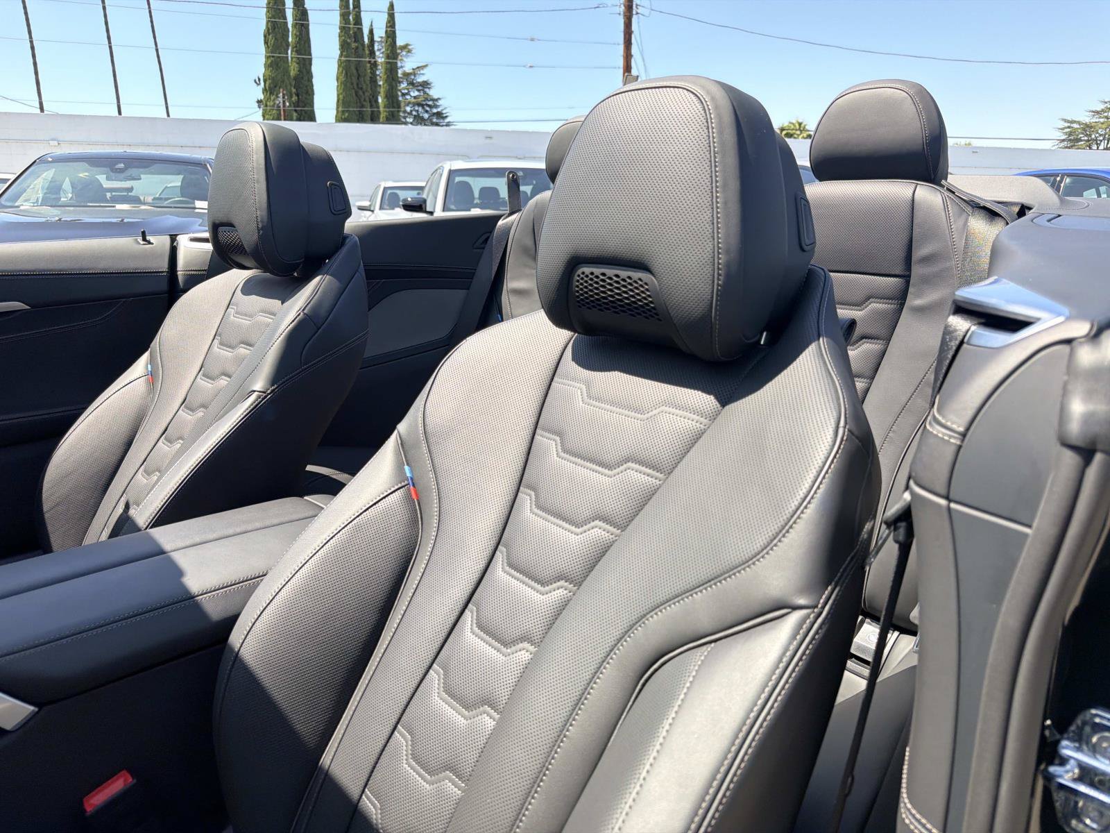 Used 2026 BMW 840i Convertible w/ Comfort Seating Package RWD image 17