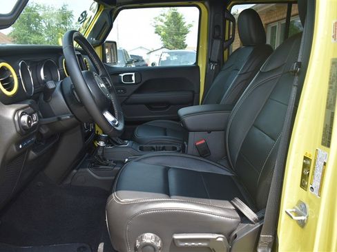 Used 2023 Jeep Wrangler Unlimited Sahara w/ Cold Weather Group image 12