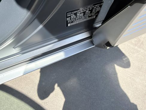 Used 2025 Hyundai Ioniq 5 Limited RWD image 46
