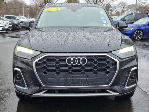 Used 2022 Audi Q5 2.0T Premium w/ Convenience Package image 2