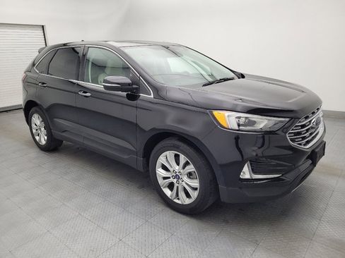 Used 2022 Ford Edge Titanium AWD/4WD image 11