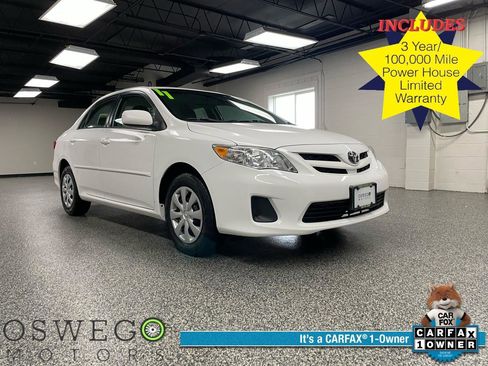Used 2011 Toyota Corolla LE FWD image 1