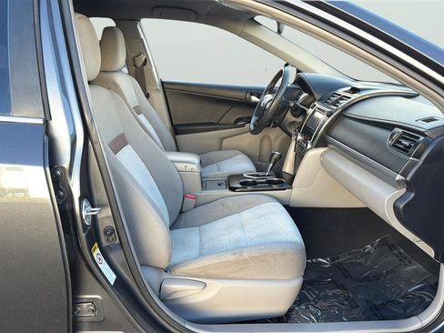 Used 2012 Toyota Camry LE image 13