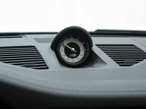 New 2026 Porsche 911 GT3 image 25