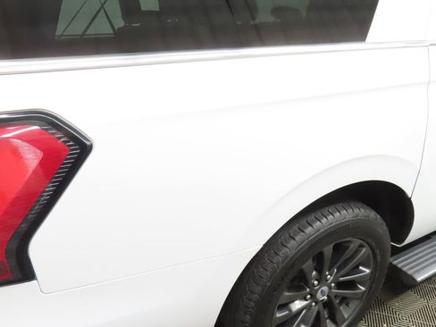Used 2019 Ford Expedition Max Limited AWD/4WD image 32