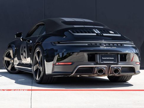 Certified 2026 Porsche 911 Carrera 4 GTS AWD/4WD image 10