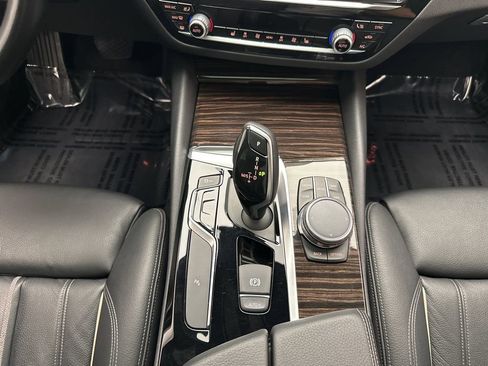 Used 2018 BMW 530i xDrive AWD/4WD image 21