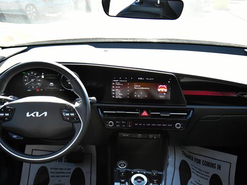 Used 2023 Kia Niro Wind FWD image 38
