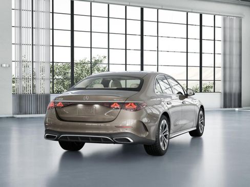 New 2026 Mercedes-Benz E 450 4MATIC Sedan image 22