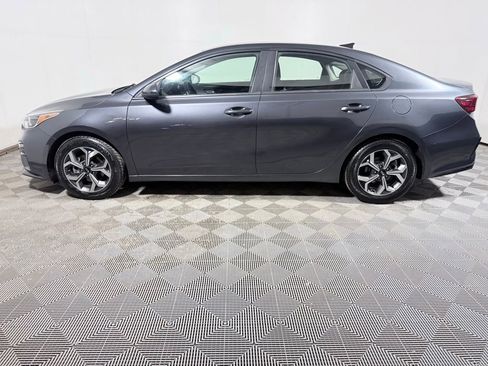 Used 2020 Kia Forte LXS FWD image 3