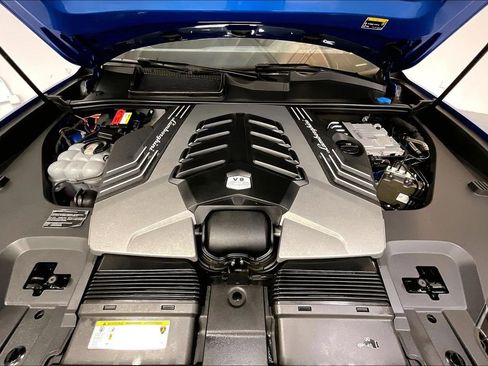 Used 2022 Lamborghini Urus AWD/4WD image 15