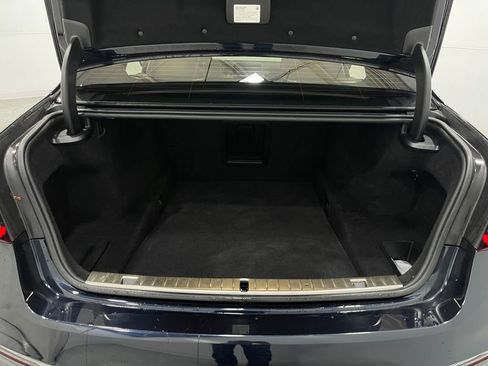 Used 2021 BMW 750i xDrive w/ Executive Package image 27