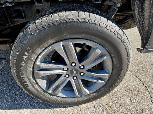 Used 2023 Ford F150 Lariat w/ Equipment Group 502A High image 34