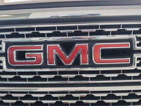 Certified 2022 GMC Sierra 1500 Denali w/ Denali Premium Package image 32