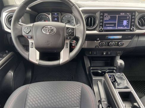 Used 2022 Toyota Tacoma SR5 w/ Technology Package RWD image 13