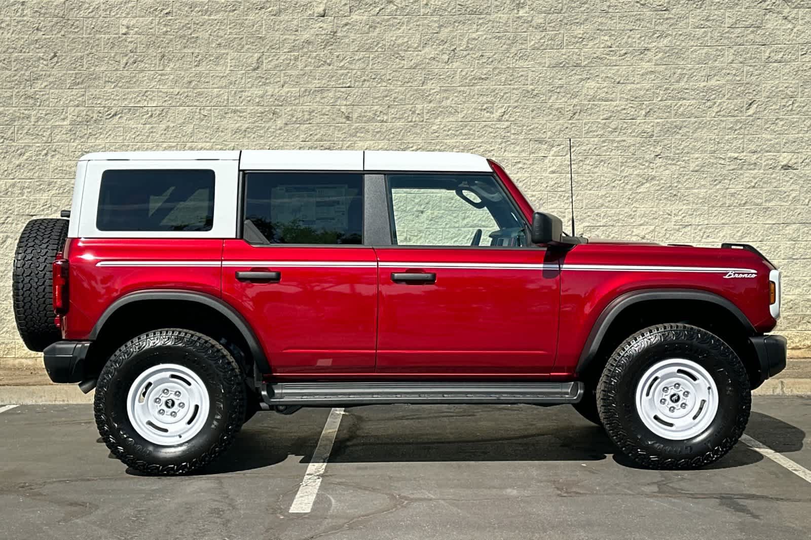 New 2026 Ford Bronco Heritage Edition AWD/4WD image 8
