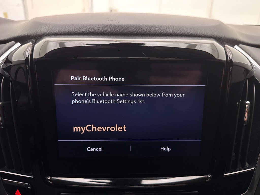 Used 2021 Chevrolet Traverse Premier w/ LPO, Floor Liner Package AWD/4WD image 41