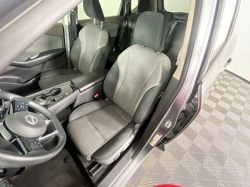 Used 2023 Nissan Rogue SV image 20