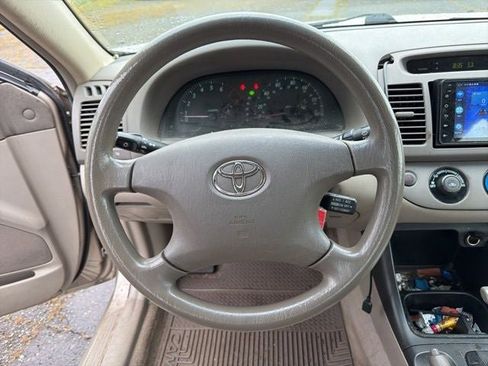Used 2003 Toyota Camry LE FWD image 2