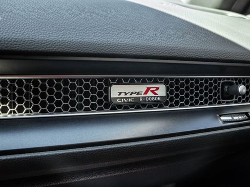 Used 2023 Honda Civic Type R image 14