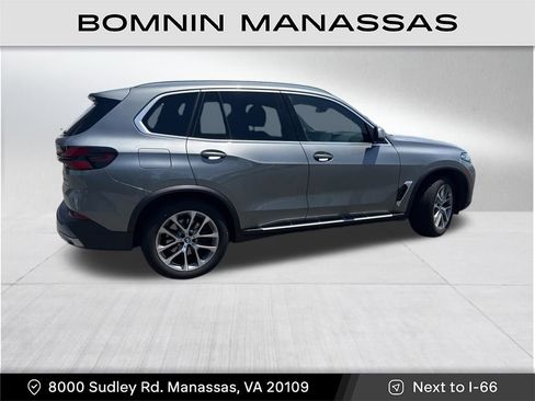 Used 2024 BMW X5 sDrive40i w/ Premium Package RWD image 2