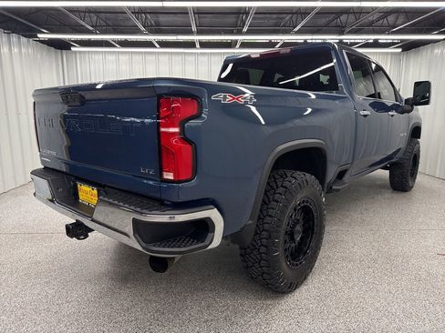 Used 2026 Chevrolet Silverado 3500 LTZ AWD/4WD image 6