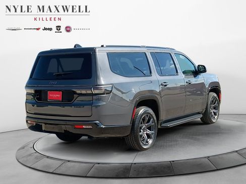 New 2026 Jeep Grand Wagoneer L Limited AWD/4WD image 16