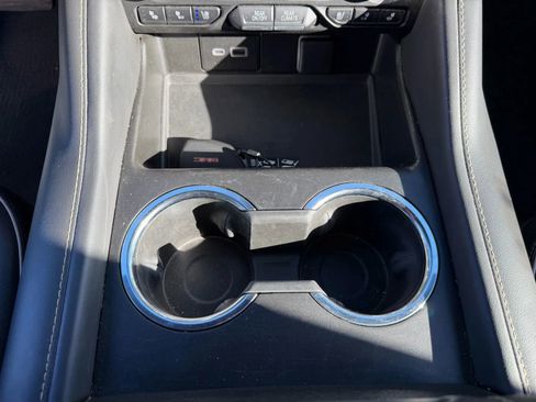 Used 2023 GMC Yukon SLT image 20