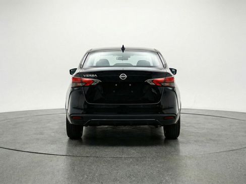 Used 2025 Nissan Versa SV image 7