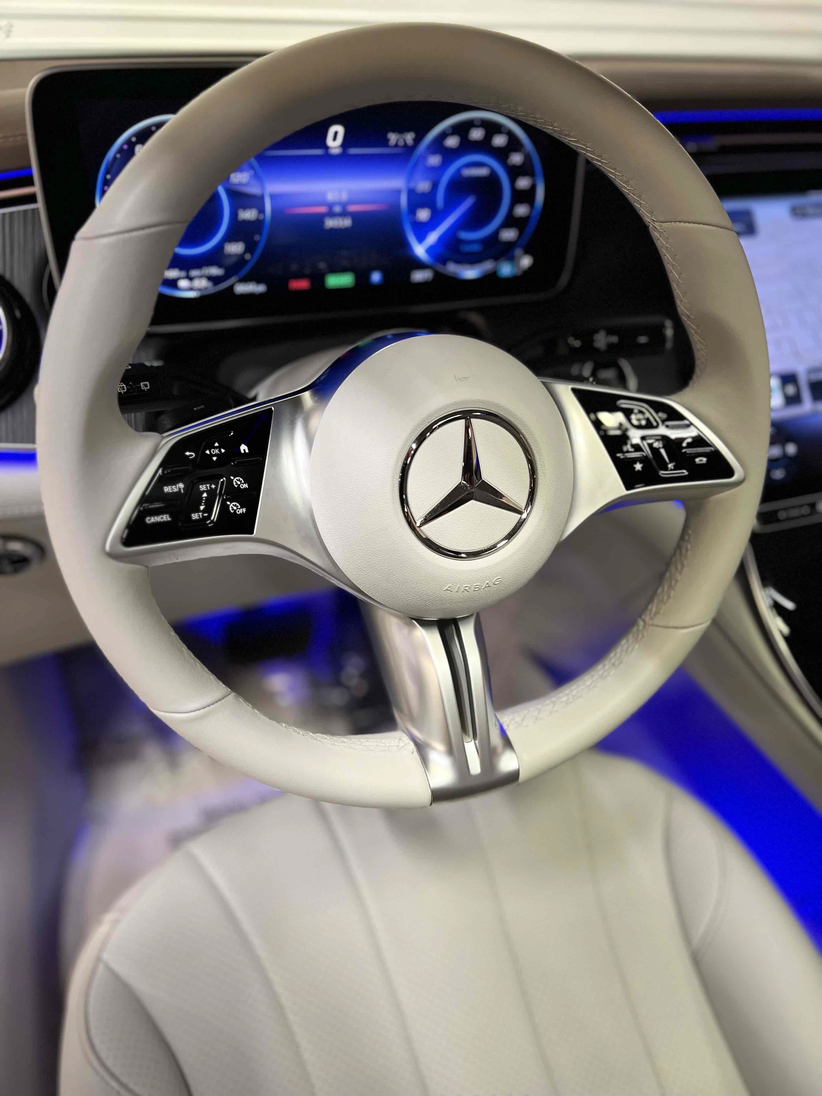 Used 2023 Mercedes-Benz EQE 350+ SUV image 34