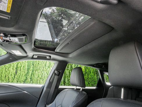 Used 2025 Lexus RX 350 Premium w/ Accessory Package AWD/4WD image 28